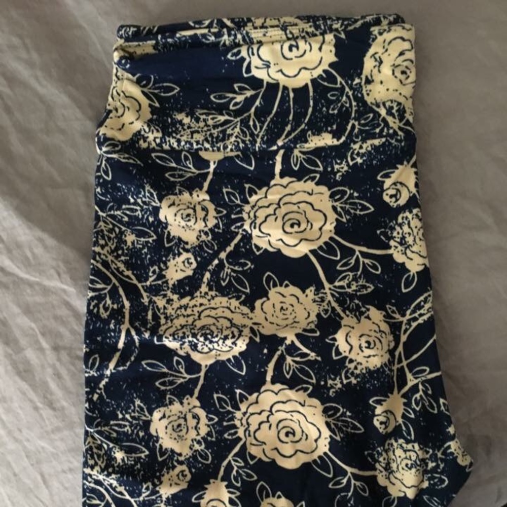 Lularoe TC leggings NWOT